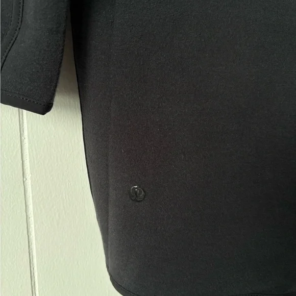 SOLD - Lululemon Urban Horizons Jacket | Size Small - Picture 7 of 9